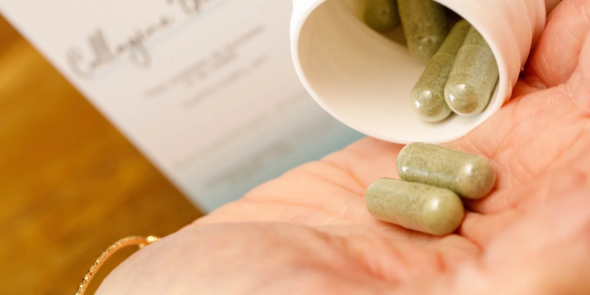 Soutenir la fermeté et la densité de la peau après 40 ans : le rôle d’un collagène à l’efficacité prouvée