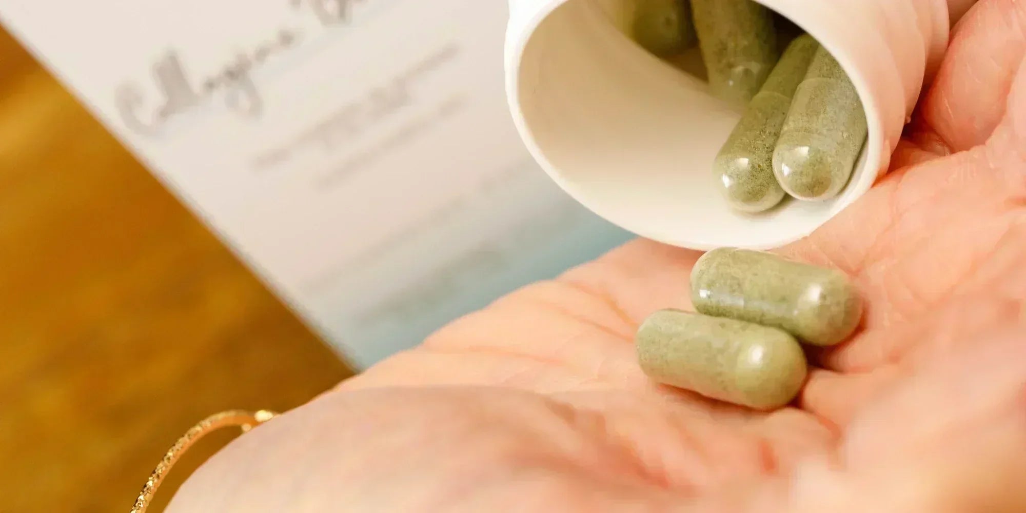 Soutenir la fermeté et la densité de la peau après 40 ans : le rôle d’un collagène à l’efficacité prouvée